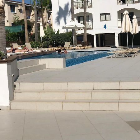 Apartment In Айя Напа Екстериор снимка