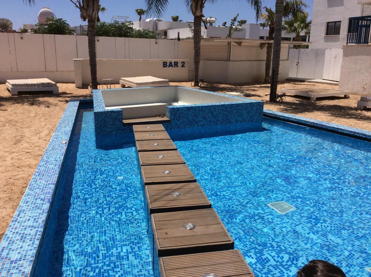 Apartment In Айя Напа Екстериор снимка