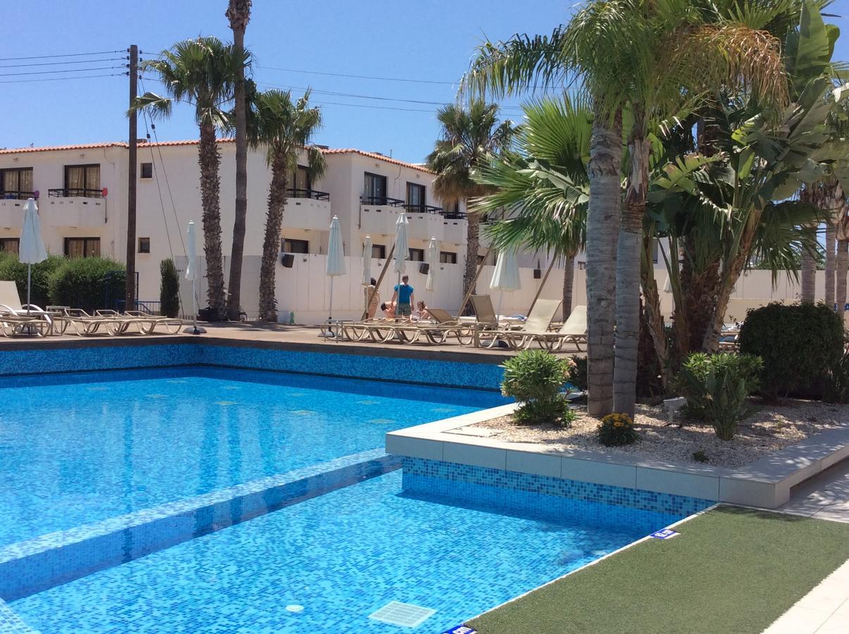 Apartment In Айя Напа Екстериор снимка