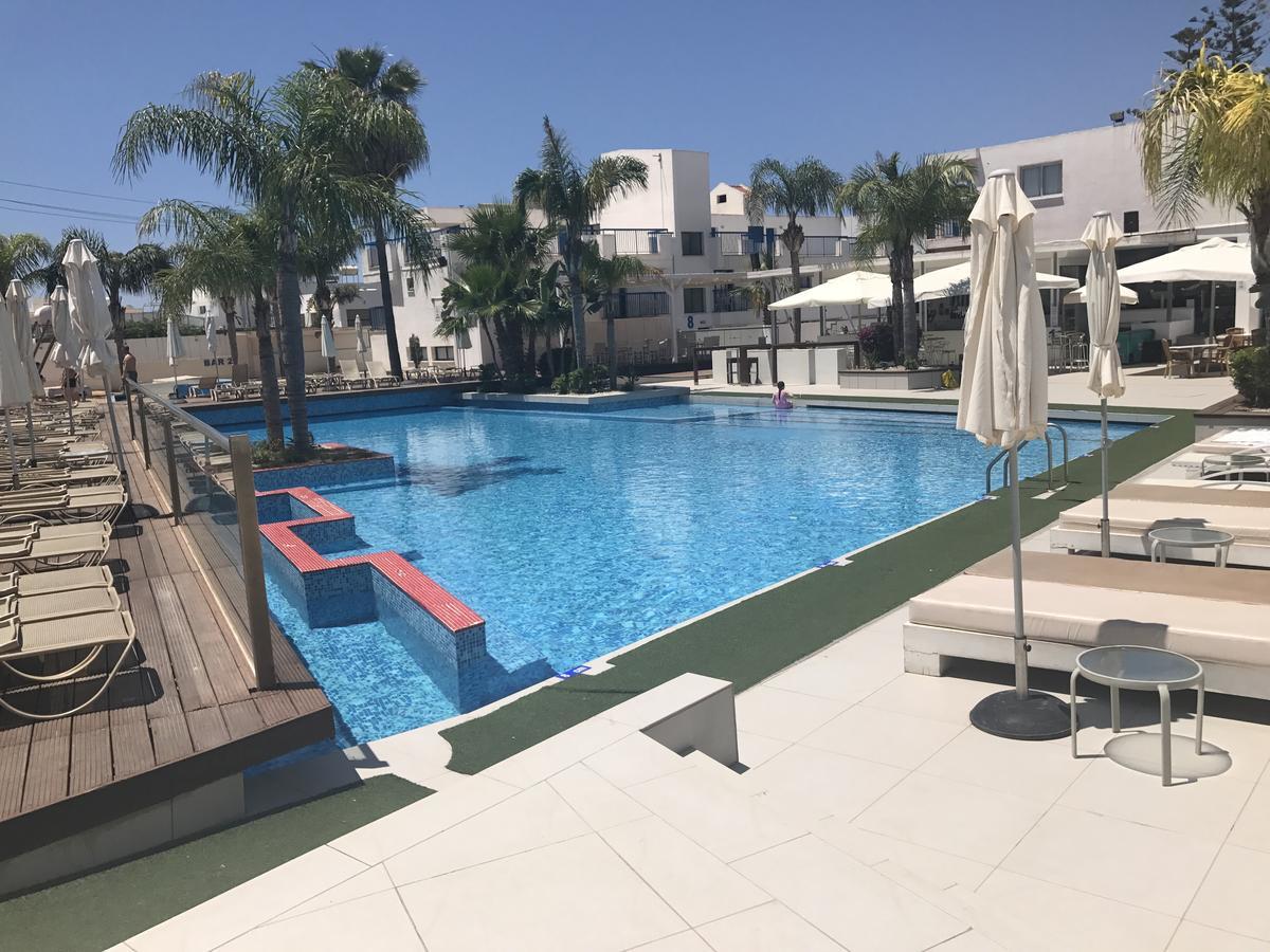 Apartment In Айя Напа Екстериор снимка