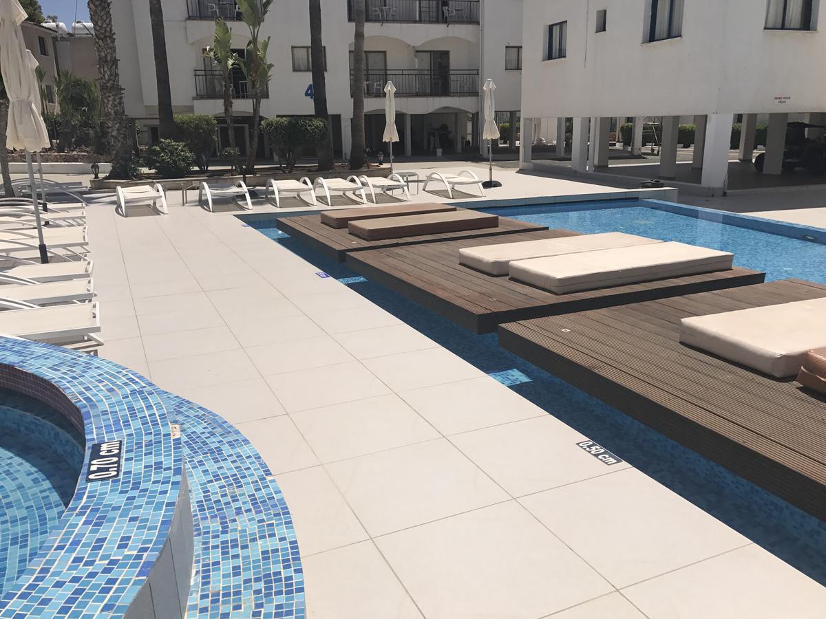 Apartment In Айя Напа Екстериор снимка