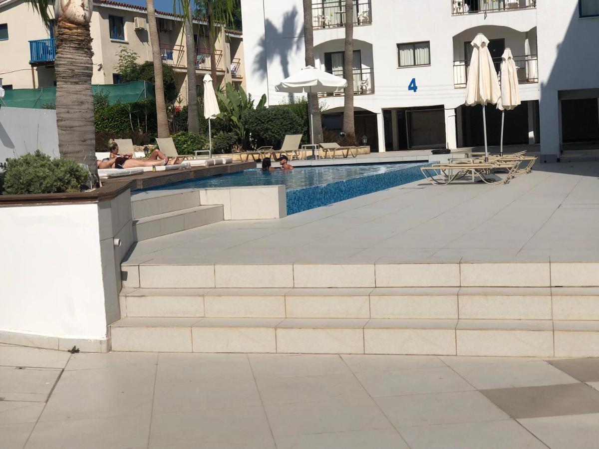 Apartment In Айя Напа Екстериор снимка
